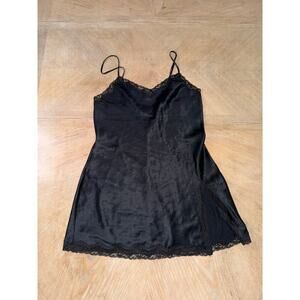 Victoria's Secret Y2K 2000’s chemises black lace detail slip dress size small